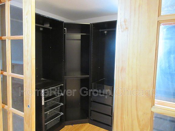 5th image of 2948 N Narragansett Ave #1