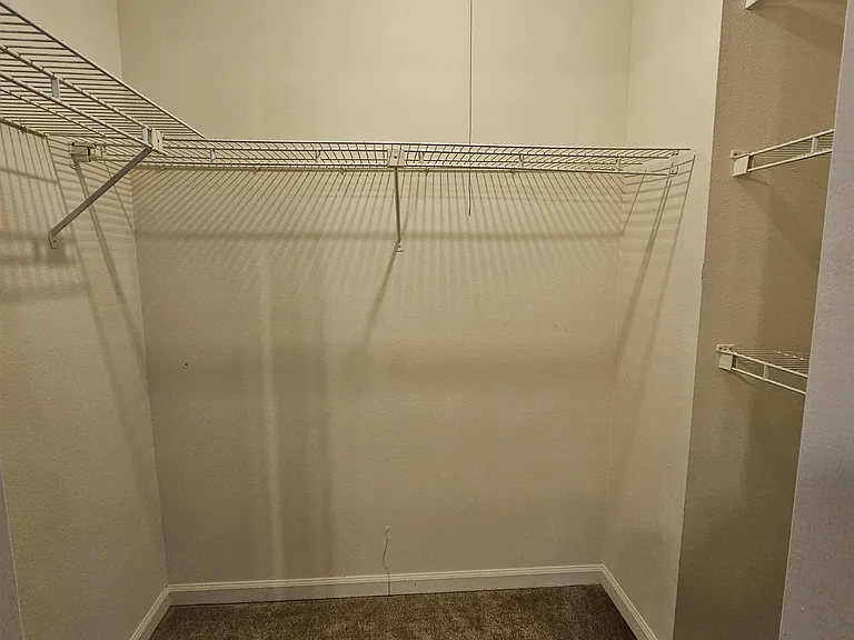 2388 Gregory Dr — Photo 26