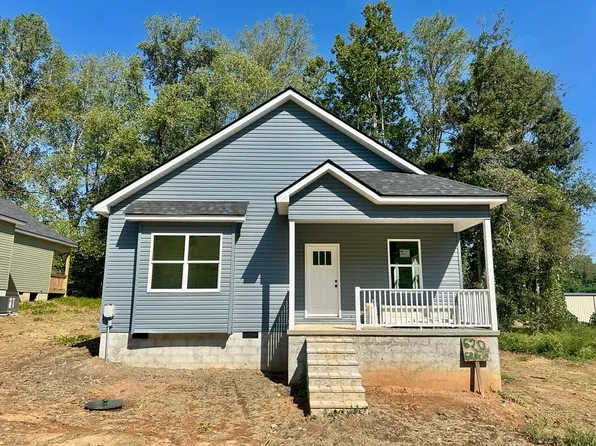 620 Gracie St, Livingston, TN 38570