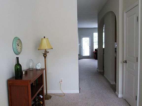 3rd image of 175 Grey Elm Trl