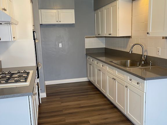 3rd image of 220 E Sierra Madre Blvd APT N