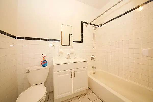 Rented by Haven Group Real Estate, LLC | media 16