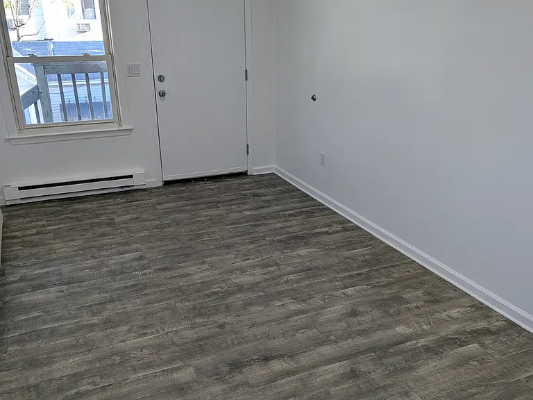 19 Piave St #D — Photo 12
