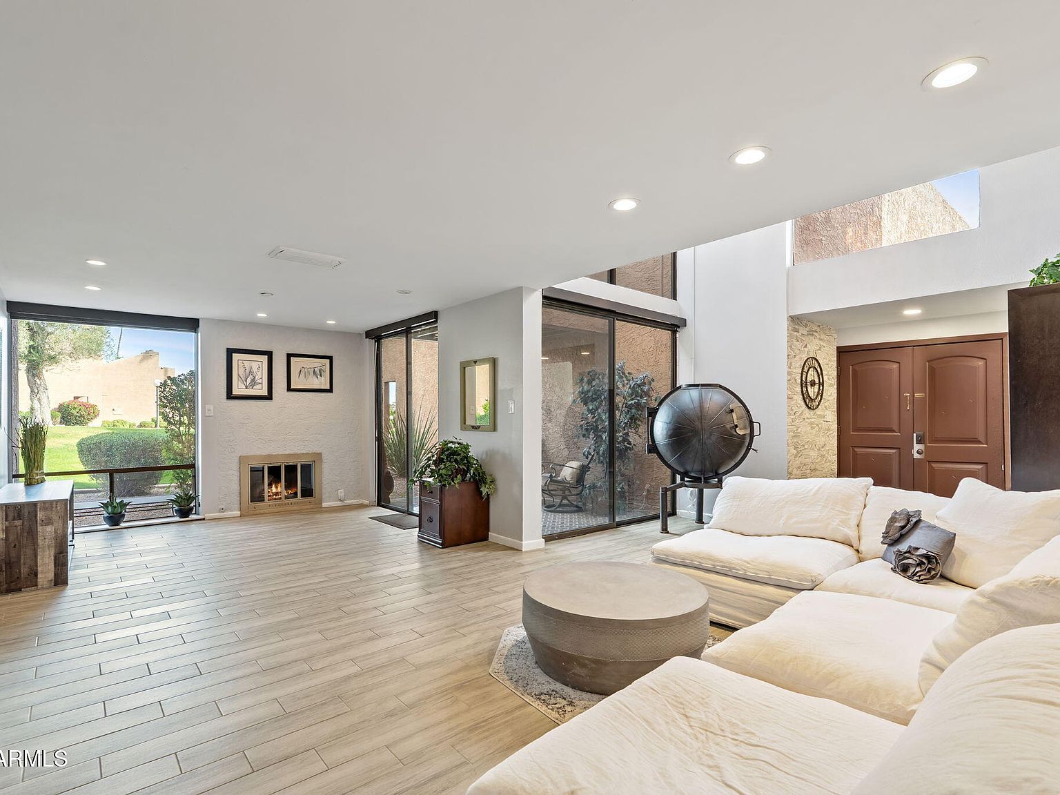 7401 N SCOTTSDALE Road #24