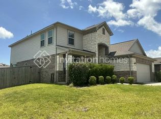 753 Ridgewood Lake Dr, La Marque, TX 77568