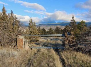 5707 Blackberry Ln, Montague, CA 96064