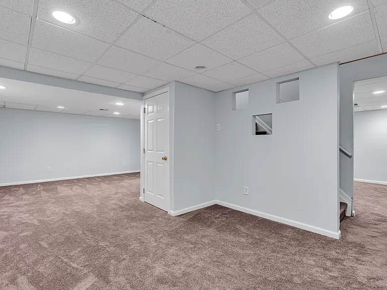 333 Nighthawk Ln — Photo 43