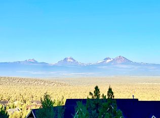 1220 Sweeping View Ct, Redmond, OR 97756