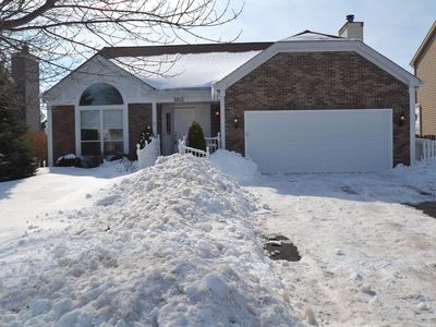 1021 Cambridge Dr, Grayslake, IL, 60030