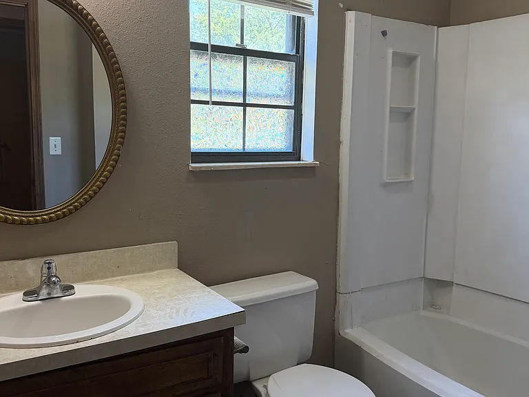 713 NE Ball Dr #A — Photo 8