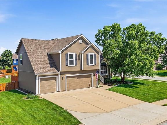 5th image of 507 River Birch Rd