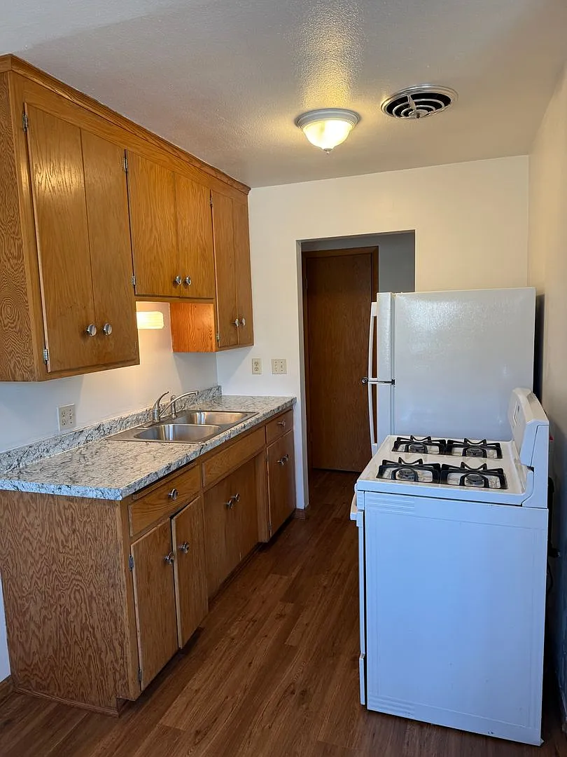 6429 Pleasant, LLC — Photo 4