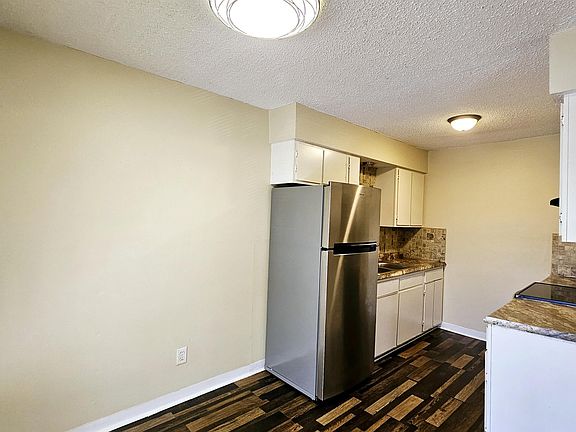 4th image of 202 Park Cir #11175217