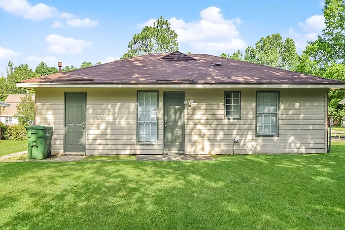 813 N Burbank Dr — Photo 10