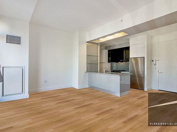 4th image of 1124 Bedford Ave #3N