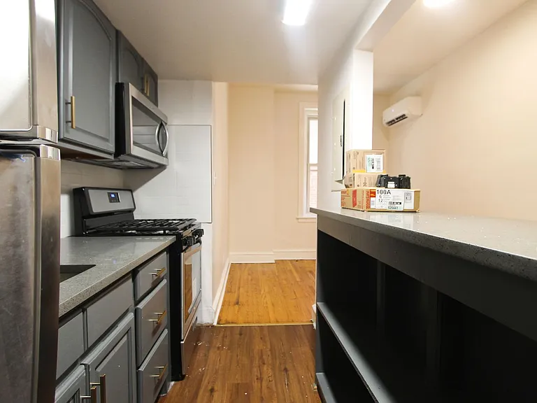 326 W Chelten Ave — Photo 10