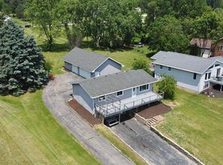 961 Breckenboro Rd, Davis, IL 61019