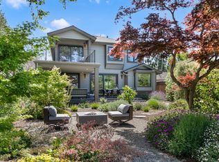 430 Mountain View Ave, Mountain View, CA 94041