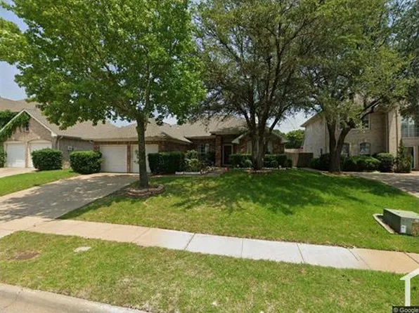 6914 Woodsprings Dr, Garland, TX 75044