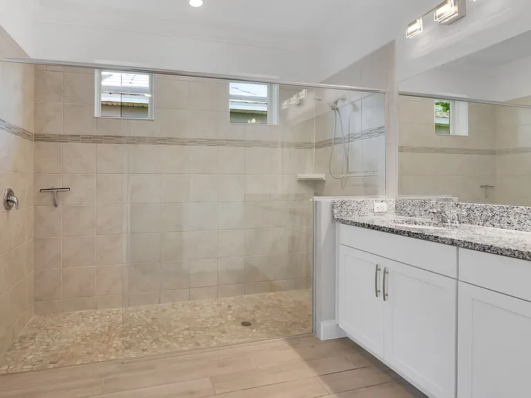 8318 Vivaro Isle Way — Photo 7