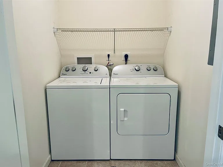 46 Islip Ave #201 — Photo 14