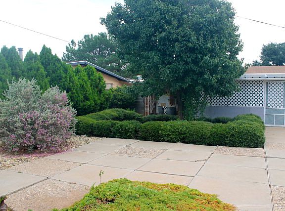 4th image of 1407 Emerald Ave