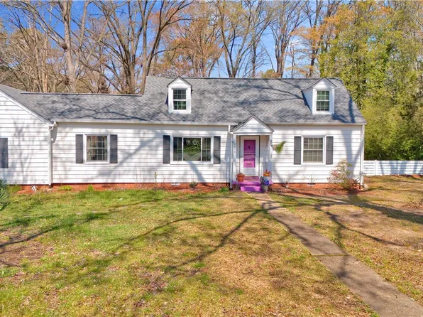 5218 Jahnke Rd, Richmond, VA 23225