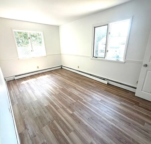 220 Broad St #B2 — Photo 3