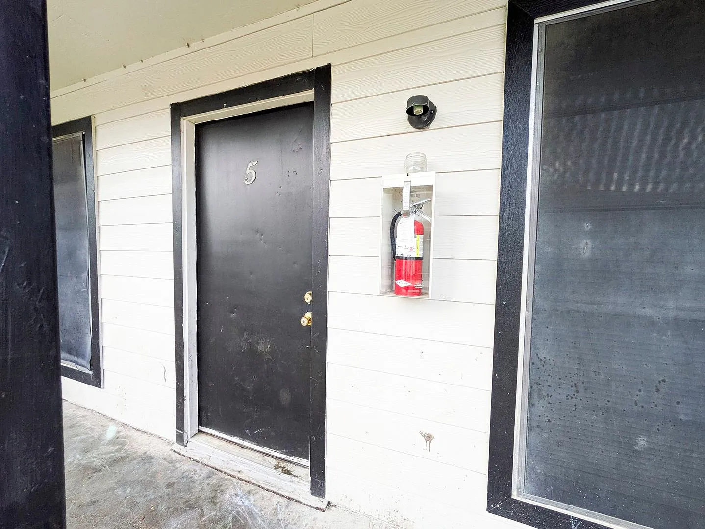 4610 Maddox St — Photo 2