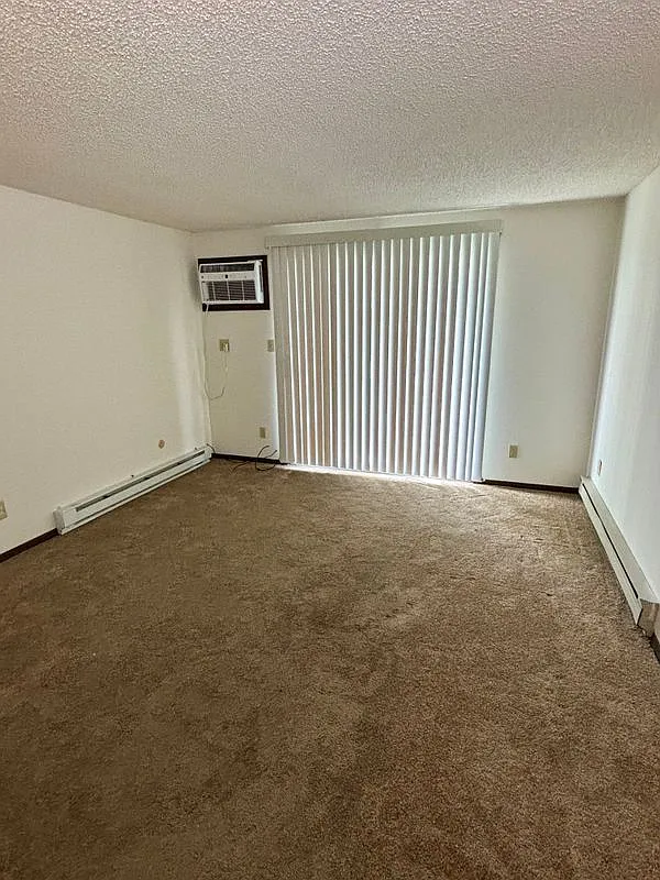 2 bed, 1.0 bath, 730 sqft, $1,095 — Photo 4