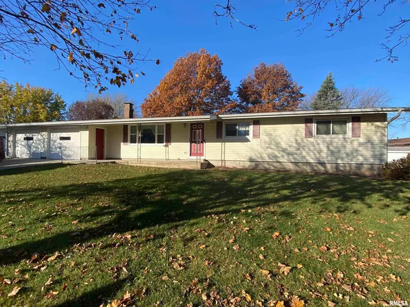 402 Minuet Dr, Cambridge, IL 61238