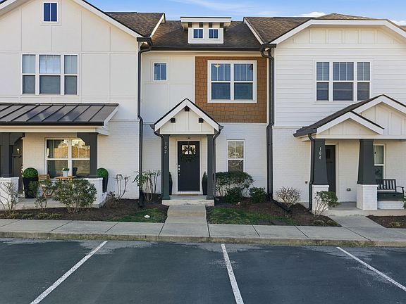 2nd image of 102 W Mill Dr