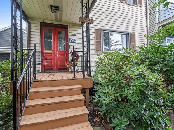 304 Meridan St, Pittsburgh, PA 15211