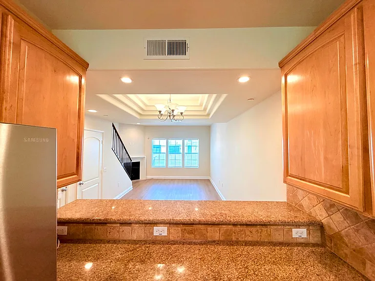 12217 Moorpark St. — Photo 10