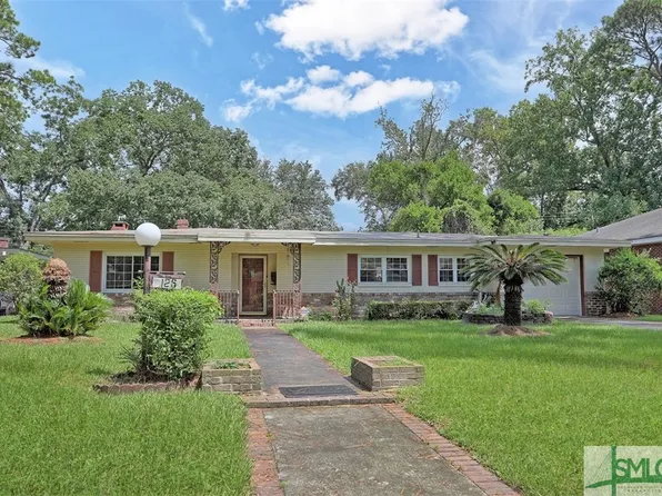 126 E 64th Street, Savannah, GA 31405