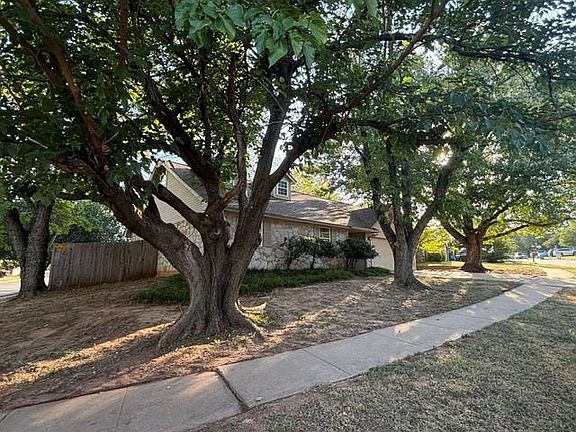 2nd image of 1300 NW 184th St