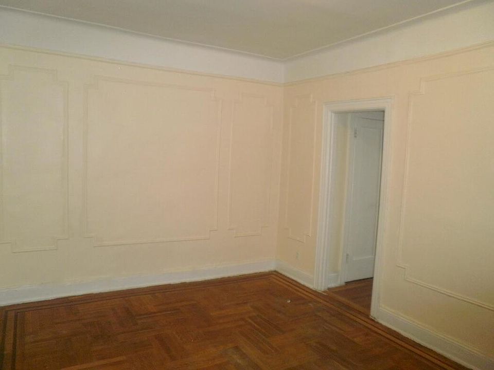 2nd image of 300 Sullivan Pl APT D11