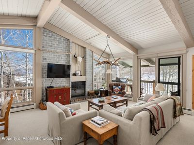 855 Carriage Way #303, Snowmass Village, CO, 81615