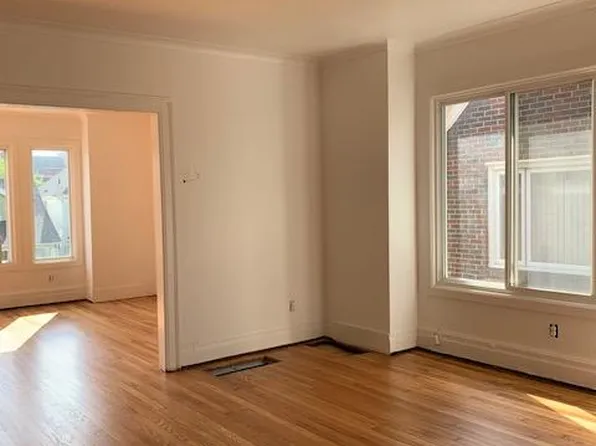 4182 Burns St, Detroit, MI 48214