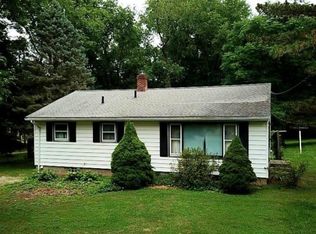 5677 Eastview Dr, Clinton, OH 44216