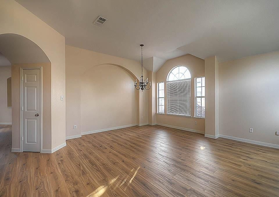 1st image of 6308 Sidney Ln