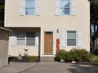 11949 Cargill Ln, Delton, MI 49046