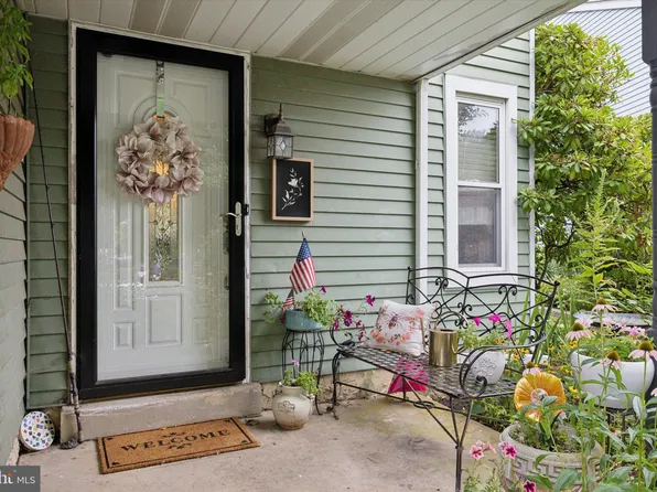 3 Blacksmith Cir, Horsham, PA 19044