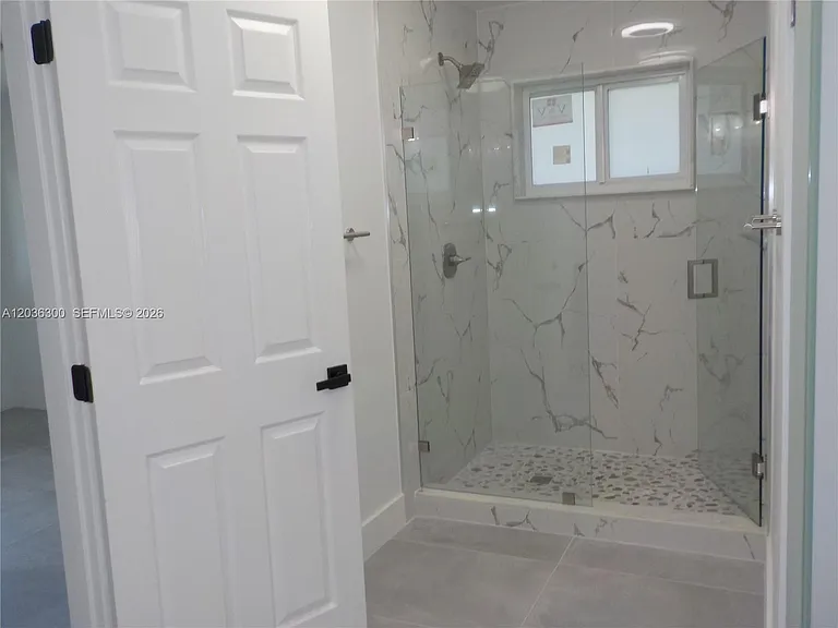 1565 Thumb Point Dr — Photo 26