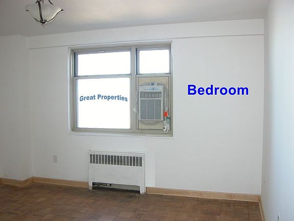 3rd image of 11820 Edgewater Dr APT 813