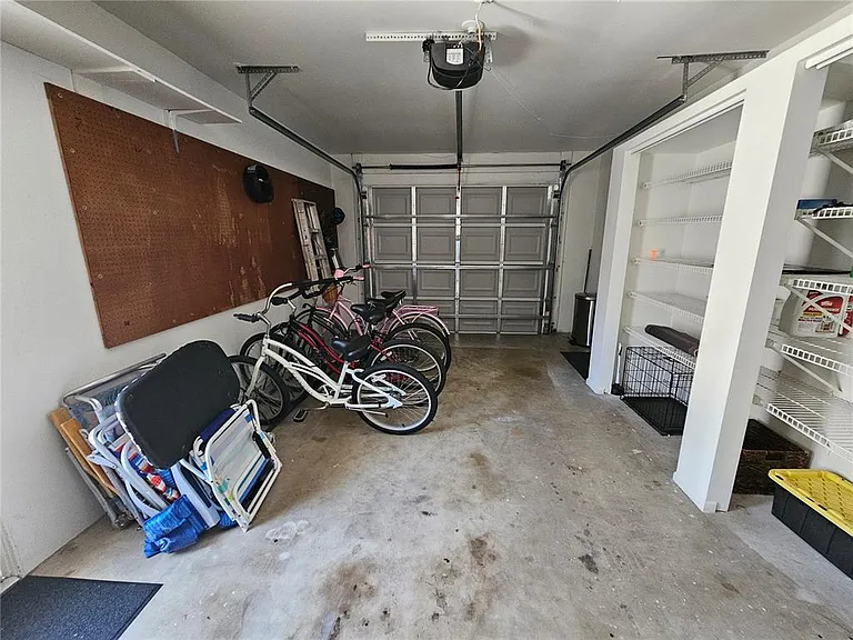 6442 Colonial Dr — Photo 22