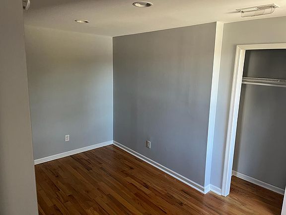 5th image of 800 E Girard Ave #3