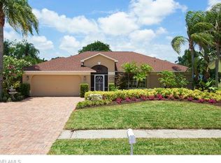 41 Wickliffe Dr, Naples, FL 34110