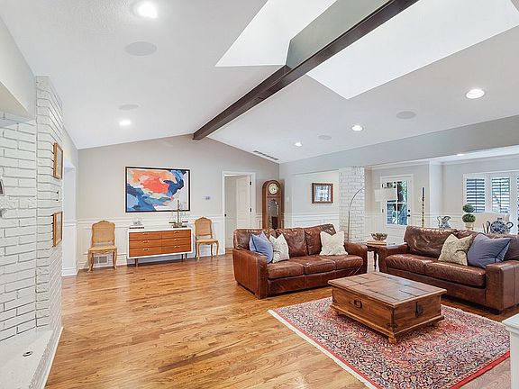 5th image of 11910 Loch Ness Dr