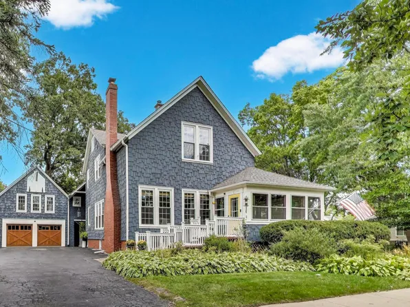 1606 Forest Ave, Wilmette, IL 60091